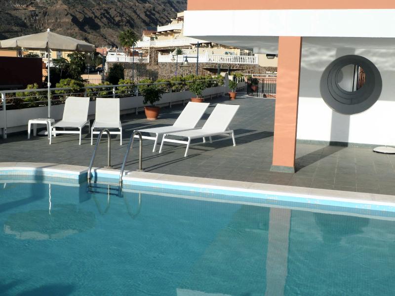 Heated Swimming Pool